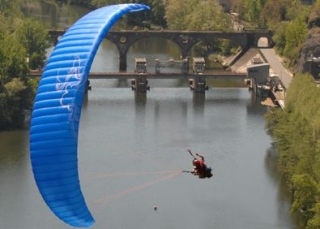 Parapente a Douelle